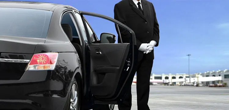 احجز أفضل خدمات ليموزين مطار برج العرب